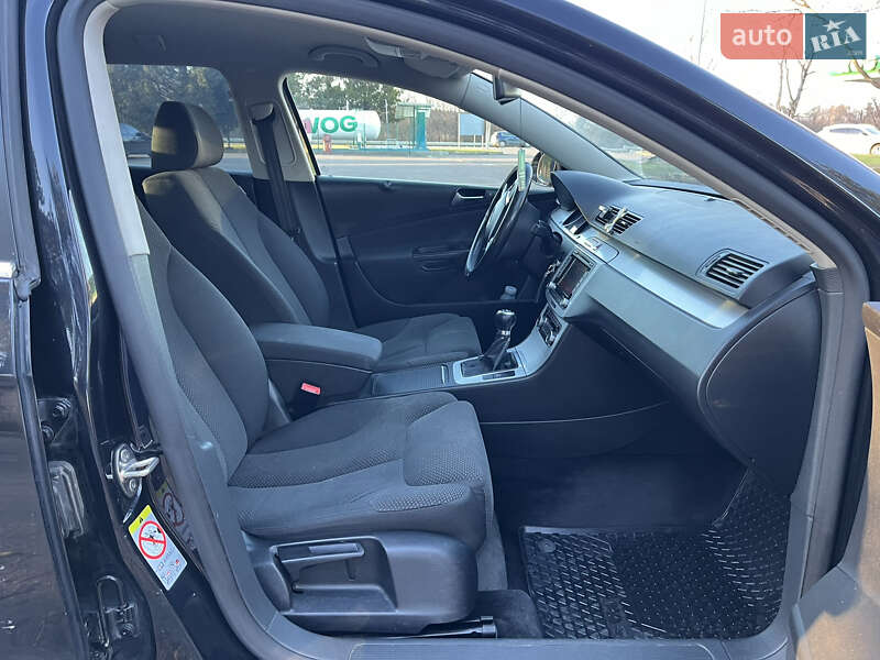 Универсал Volkswagen Passat 2010 в Львове