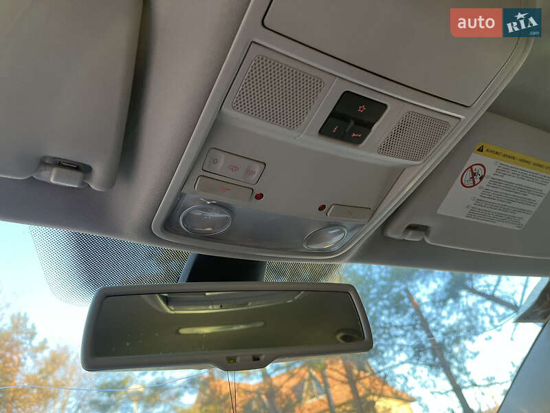 Универсал Volkswagen Passat 2010 в Львове