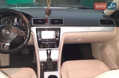 Седан Volkswagen Passat 2012 в 