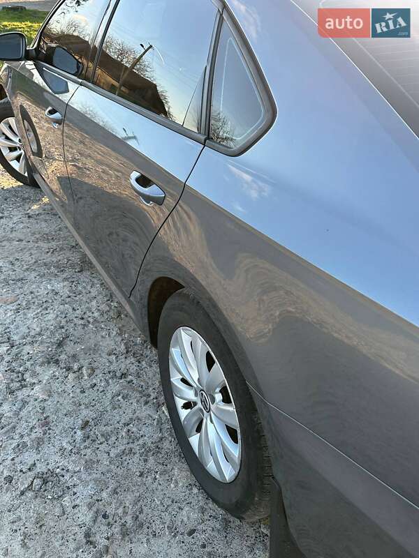 Седан Volkswagen Passat 2015 в Полтаве