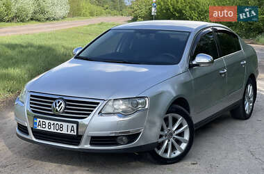Седан Volkswagen Passat 2008 в Житомирі