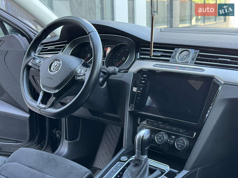 Універсал Volkswagen Passat 2019 в Вінниці
