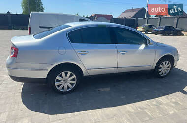 Седан Volkswagen Passat 2006 в 