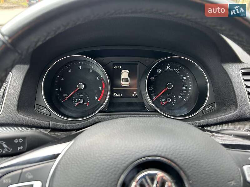 Седан Volkswagen Passat 2018 в Черкассах