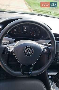 Седан Volkswagen Passat 2021 в 