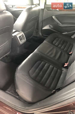 Седан Volkswagen Passat 2013 в 