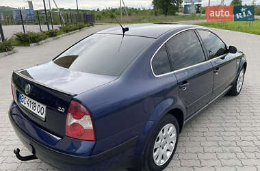 Седан Volkswagen Passat 2002 в 