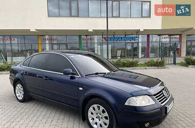 Седан Volkswagen Passat 2002 в 