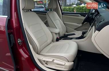 Седан Volkswagen Passat 2016 в 