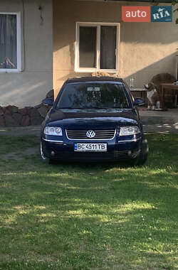 Седан Volkswagen Passat 2004 в Добросині