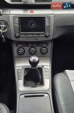 Седан Volkswagen Passat 2007 в 