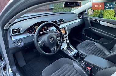 Універсал Volkswagen Passat 2012 в 