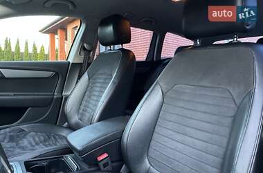 Універсал Volkswagen Passat 2012 в 