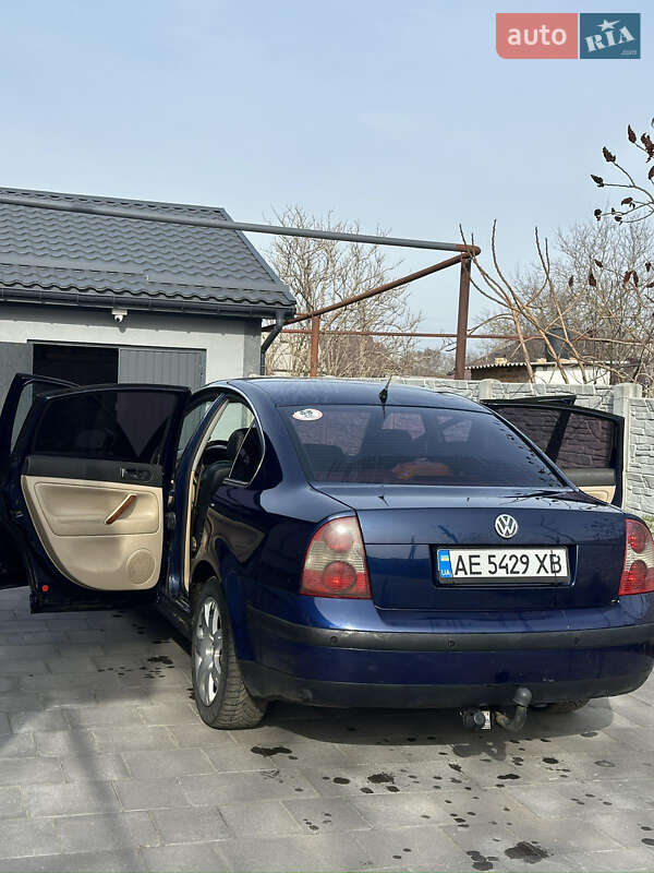 Седан Volkswagen Passat 2003 в Дніпрі