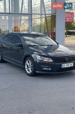 Седан Volkswagen Passat 2017 в 