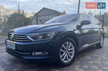 Универсал Volkswagen Passat 2015 в 