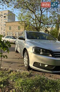 Універсал Volkswagen Passat 2014 в Миколаєві