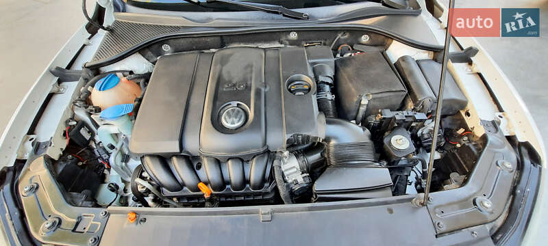 Седан Volkswagen Passat 2012 в Одессе