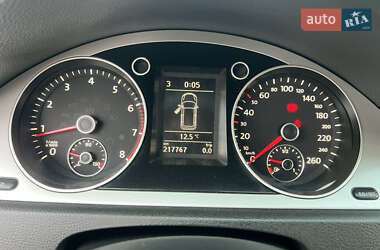 Універсал Volkswagen Passat 2010 в 