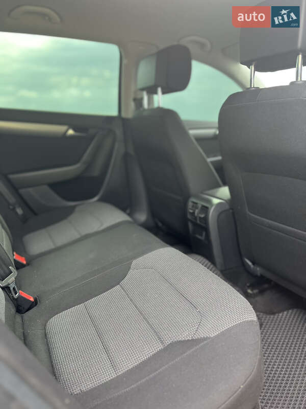 Універсал Volkswagen Passat 2012 в Тетієві