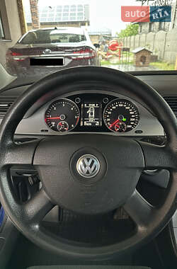 Універсал Volkswagen Passat 2009 в 