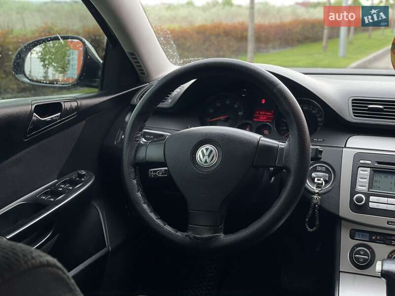 Седан Volkswagen Passat 2007 в Дніпрі