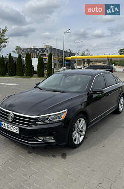 Седан Volkswagen Passat 2017 в 
