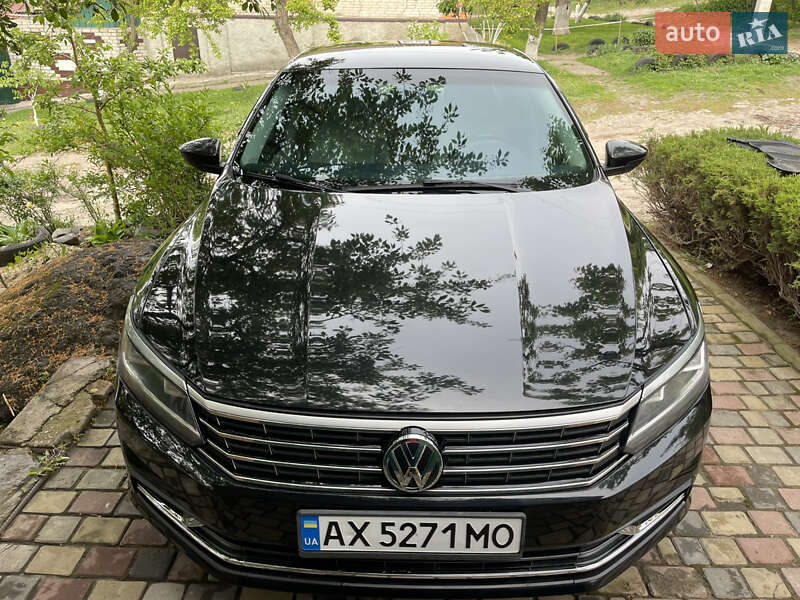 Седан Volkswagen Passat 2017 в 