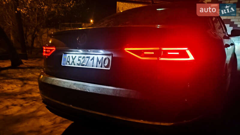 Седан Volkswagen Passat 2017 в Харкові