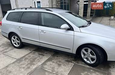 Универсал Volkswagen Passat 2009 в Сокирнице