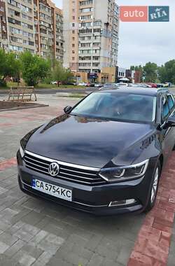Універсал Volkswagen Passat 2015 в 