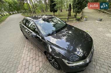 Седан Volkswagen Passat 2019 в 