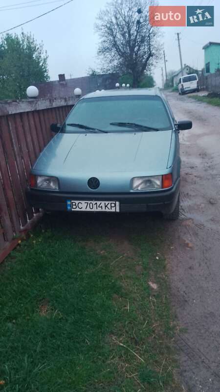 Седан Volkswagen Passat 1991 в Перемышлянах