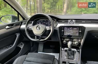 Седан Volkswagen Passat 2019 в 