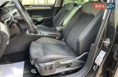 Седан Volkswagen Passat 2019 в 