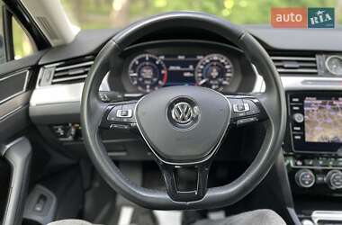 Седан Volkswagen Passat 2019 в 