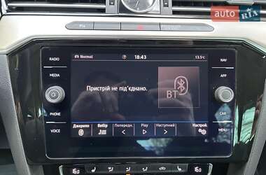 Седан Volkswagen Passat 2019 в 