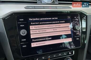 Седан Volkswagen Passat 2019 в 