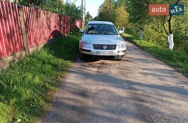 Седан Volkswagen Passat 2004 в 