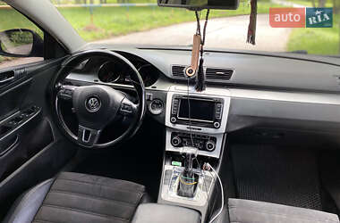 Універсал Volkswagen Passat 2010 в 