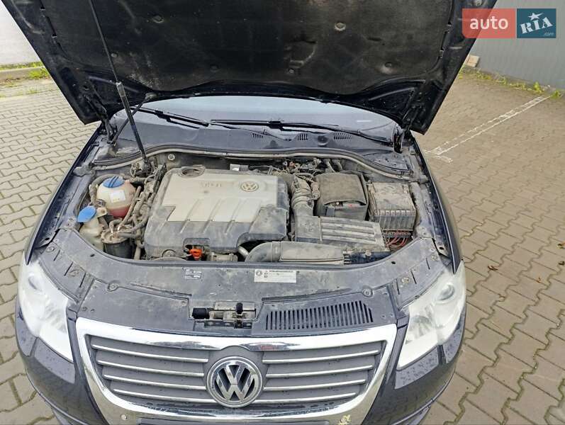 Універсал Volkswagen Passat 2010 в Дрогобичі