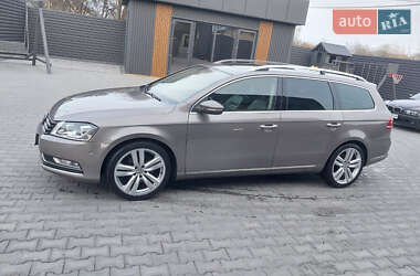Універсал Volkswagen Passat 2011 в 