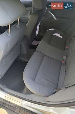 Універсал Volkswagen Passat 2001 в 