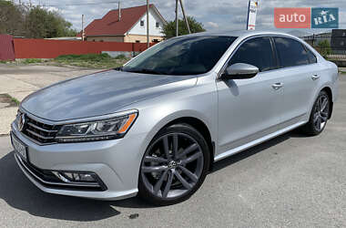 Седан Volkswagen Passat 2016 в Житомире