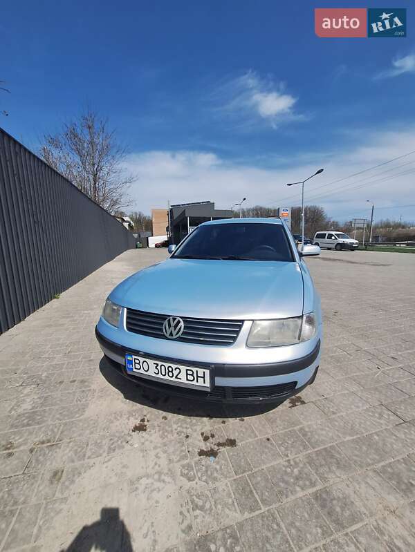 Седан Volkswagen Passat 1999 в Тернополе