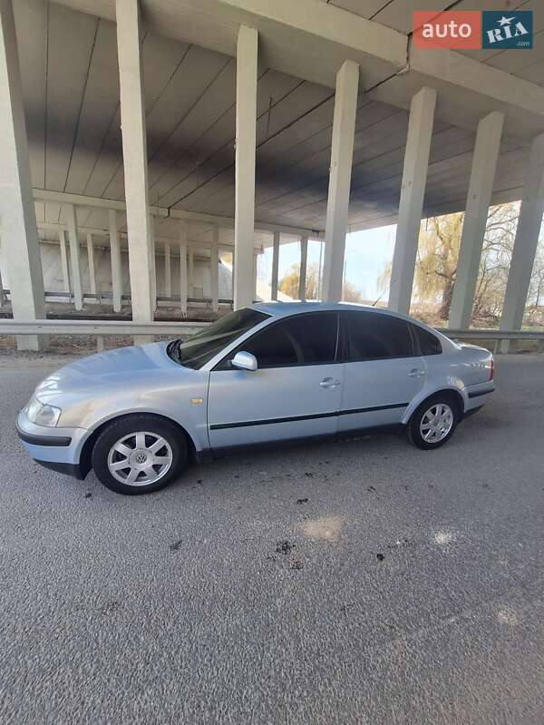 Седан Volkswagen Passat 1999 в Тернополе