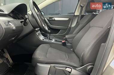 Седан Volkswagen Passat 2013 в 
