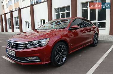 Седан Volkswagen Passat 2018 в Києві
