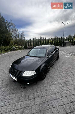 Седан Volkswagen Passat 2005 в Хотині
