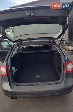 Універсал Volkswagen Passat 2009 в 